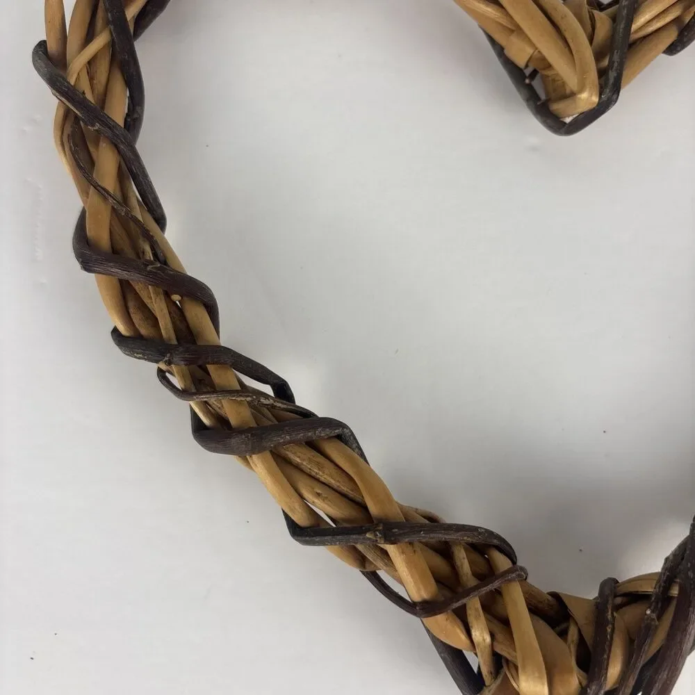 Simple Wicker Heart Wreath Decor 10” Wide 8” Tall